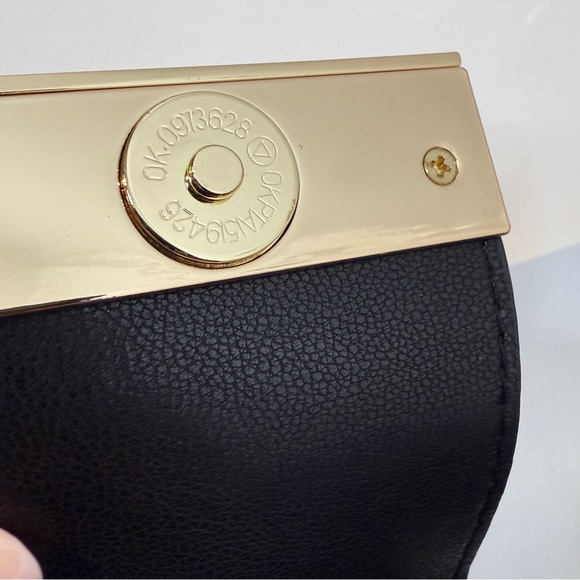 INC International Concepts - Rebecca medium Crossbody clutch purse - black NWT - Picture 8 of 12